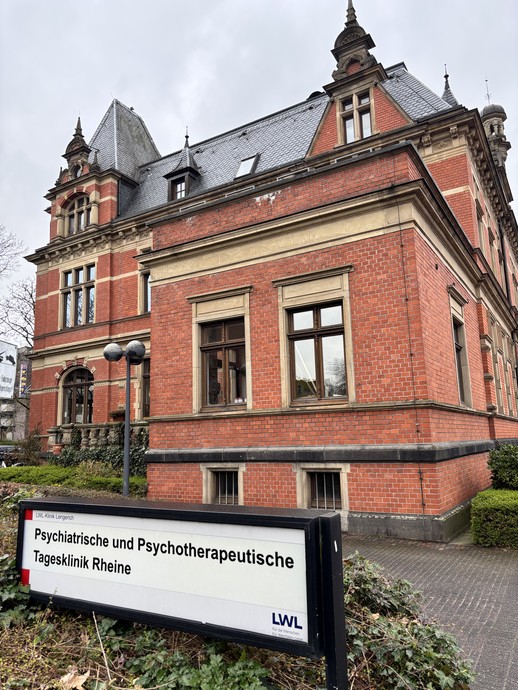 None (vergrößerte Bildansicht wird geöffnet)