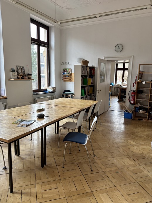 None (vergrößerte Bildansicht wird geöffnet)