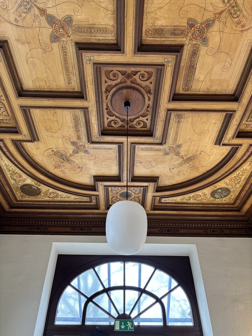 None (vergrößerte Bildansicht wird geöffnet)